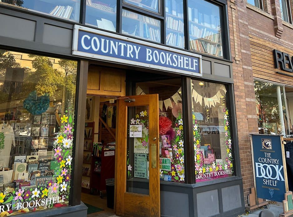 Country Bookshelf